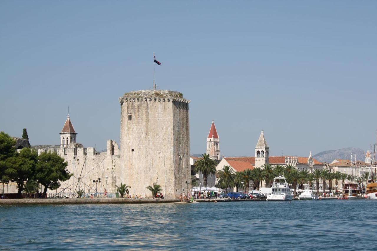 Apartment Planikovica Trogir Exterior foto